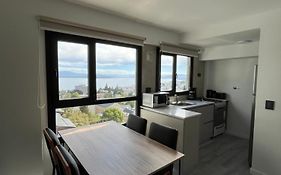 Departamento con vista al lago